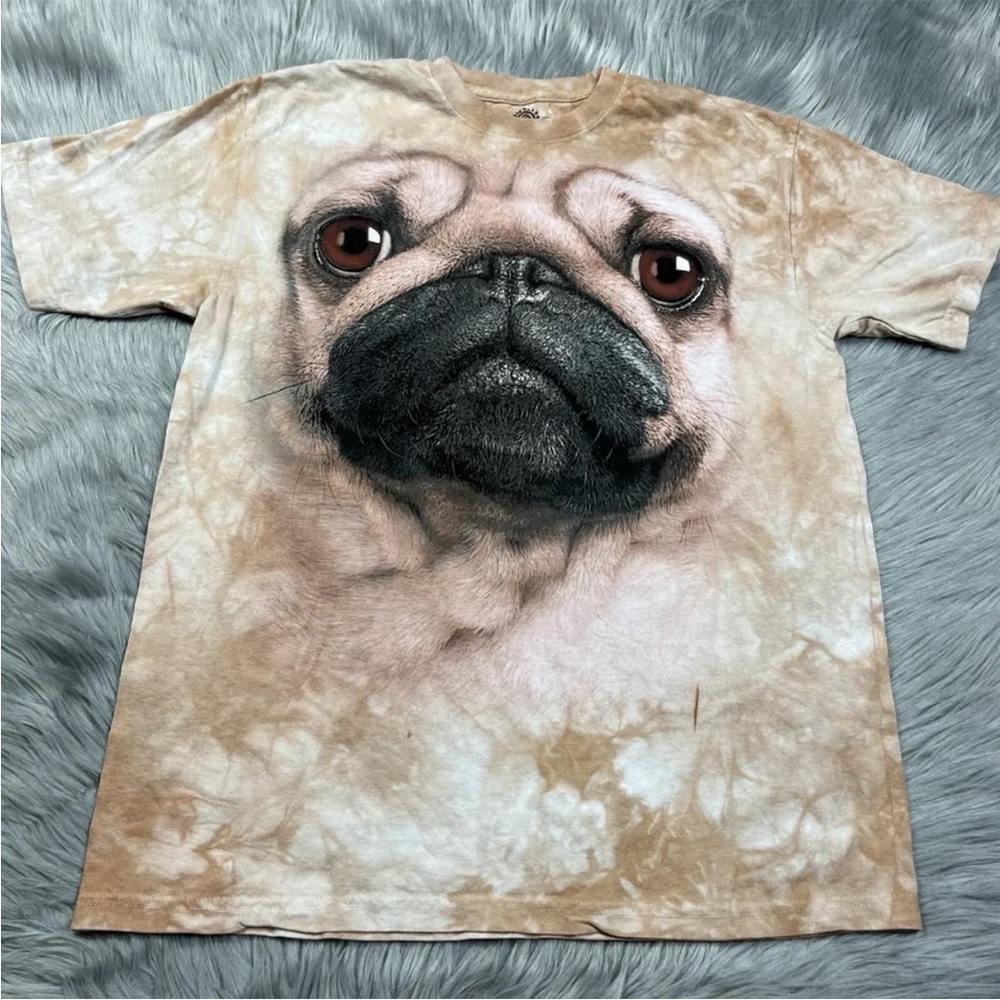 The Mountain Shirt Medium Brown Pug Dog Crew Neck Short Sleeve